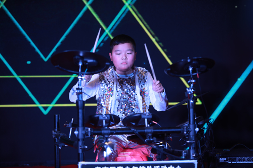 大禹漢光2018年“同心同行，共創(chuàng)未來”主題年會圓滿成功