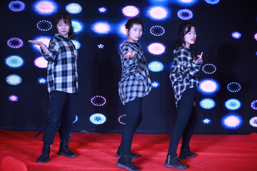 大禹漢光2018年“同心同行，共創(chuàng)未來”主題年會圓滿成功