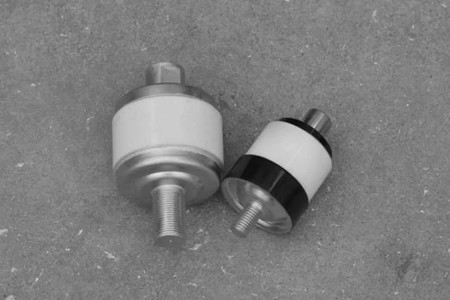 真空開關(guān)管外絕緣被擊穿的原因有哪些？